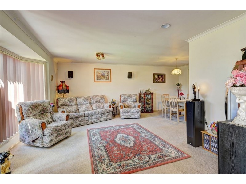 1 Lincoln Street, Wendouree VIC 3355