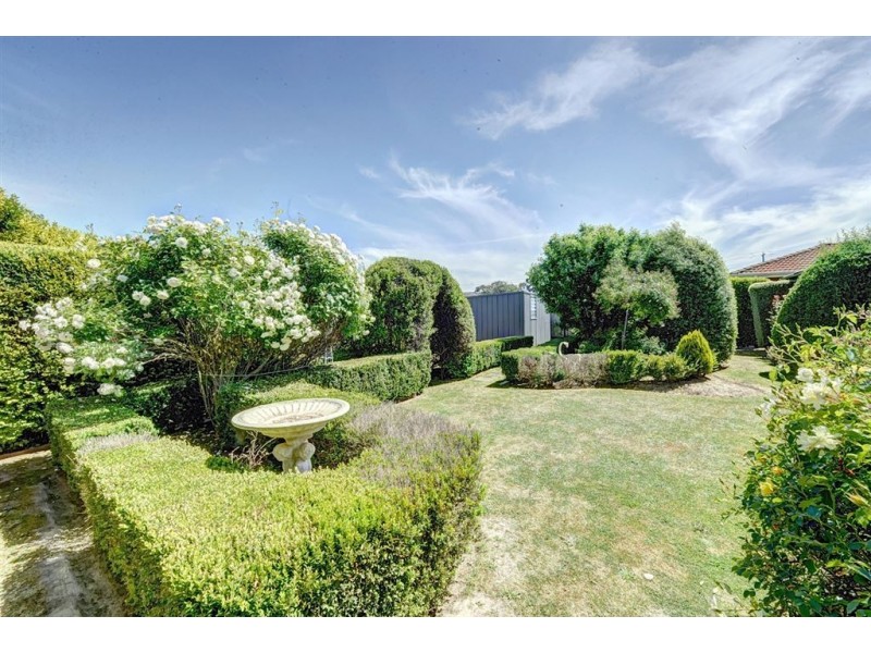 1 Lincoln Street, Wendouree VIC 3355