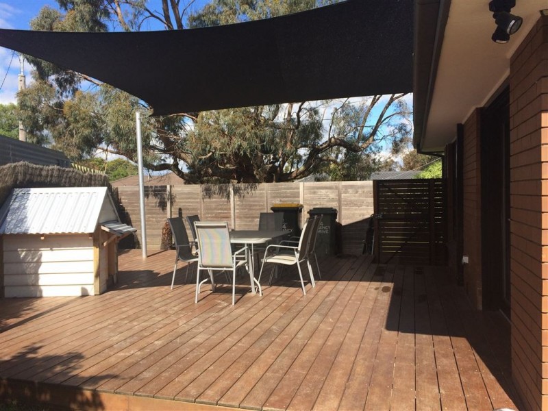 4 Regency Drive, Mount Clear VIC 3350