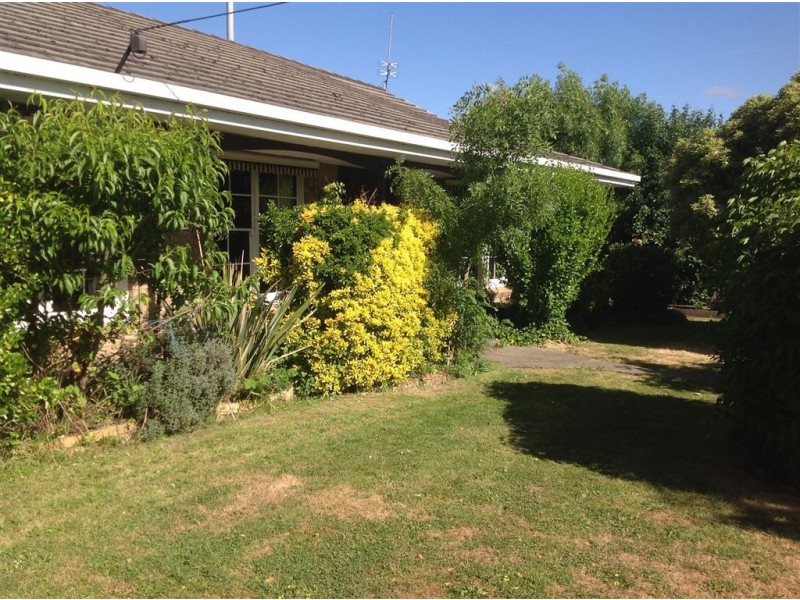 1147 Geelong Road, Mount Clear VIC 3350