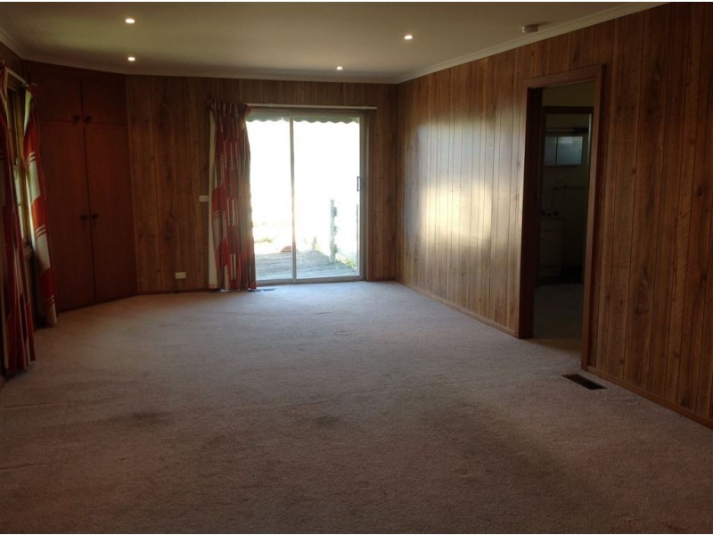 1147 Geelong Road, Mount Clear VIC 3350