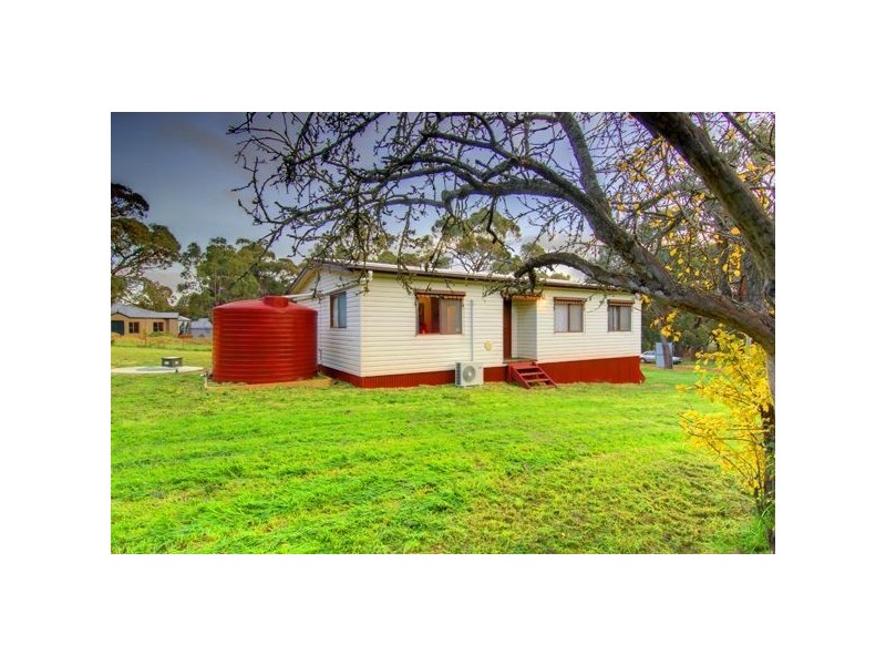 63 Graham Road, Creswick VIC 3363