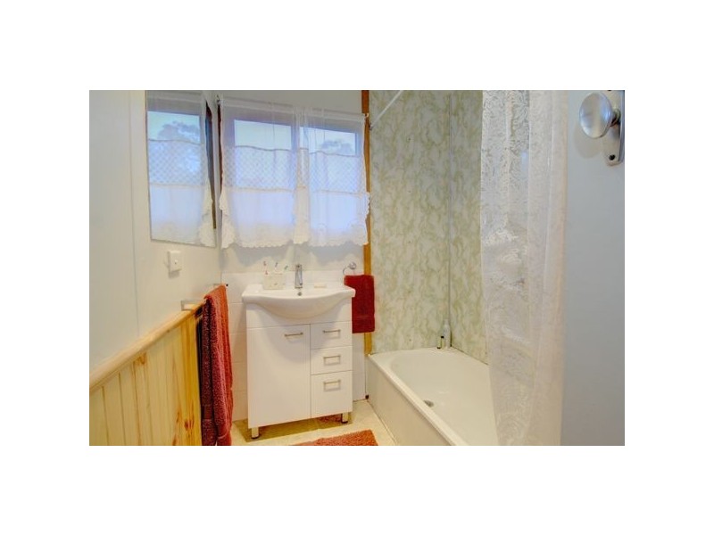 63 Graham Road, Creswick VIC 3363