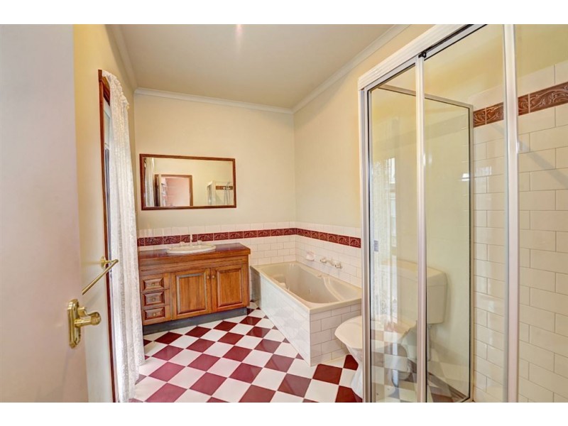 5 Anderson Court, Canadian VIC 3350