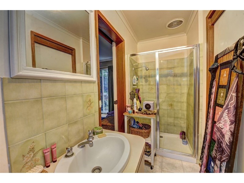 12 Mansfield Avenue, Mount Clear VIC 3350