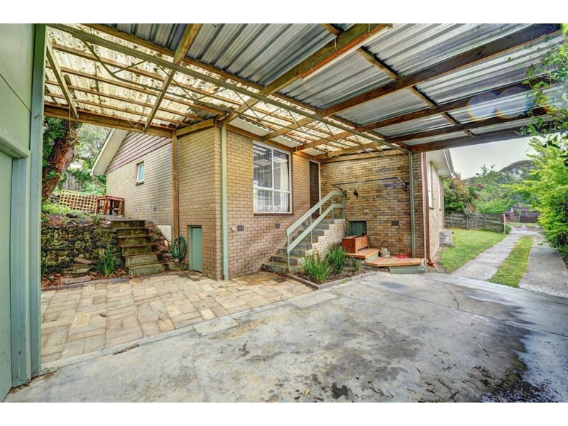 12 Mansfield Avenue, Mount Clear VIC 3350
