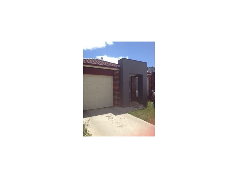 16 Oscar Drive, Sebastopol VIC 3356