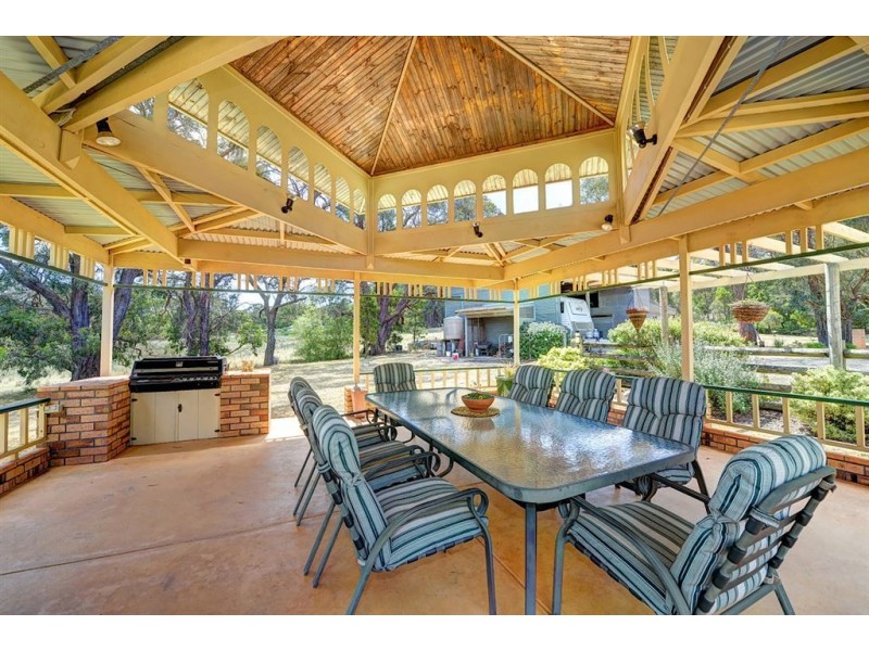 123 Kennedys Road, Smythes Creek VIC 3351