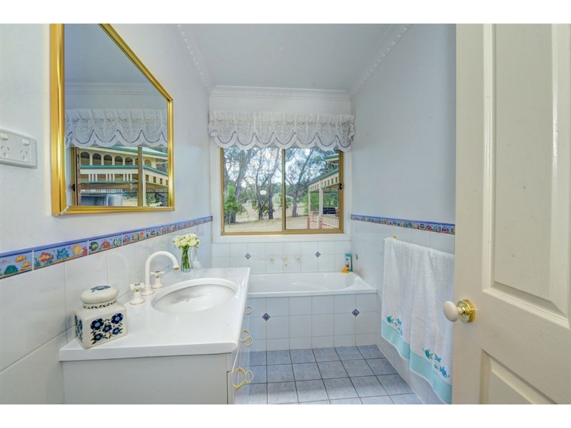 123 Kennedys Road, Smythes Creek VIC 3351