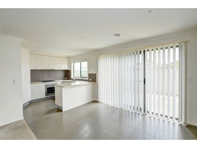 59 McNulty Drive, Wendouree VIC 3355