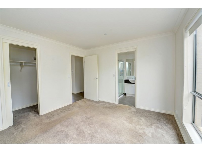 59 McNulty Drive, Wendouree VIC 3355