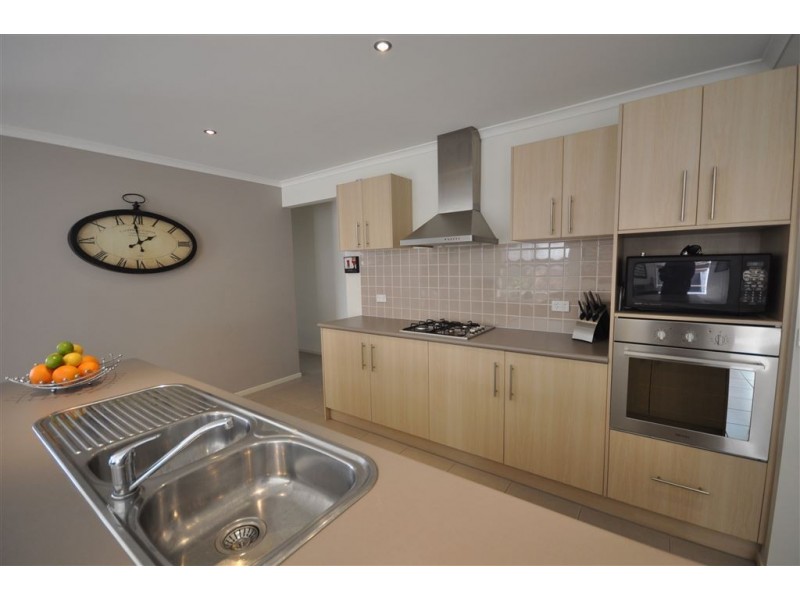 45 Merino Drive, Alfredton VIC 3350