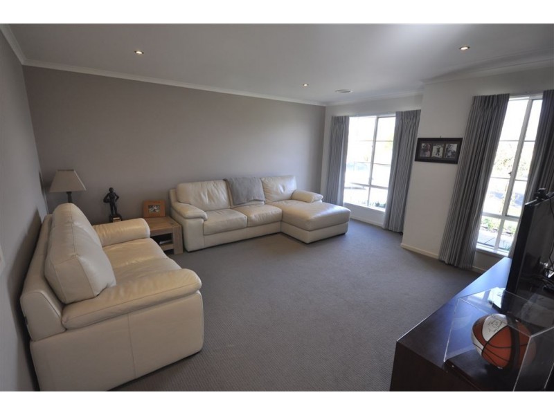 45 Merino Drive, Alfredton VIC 3350