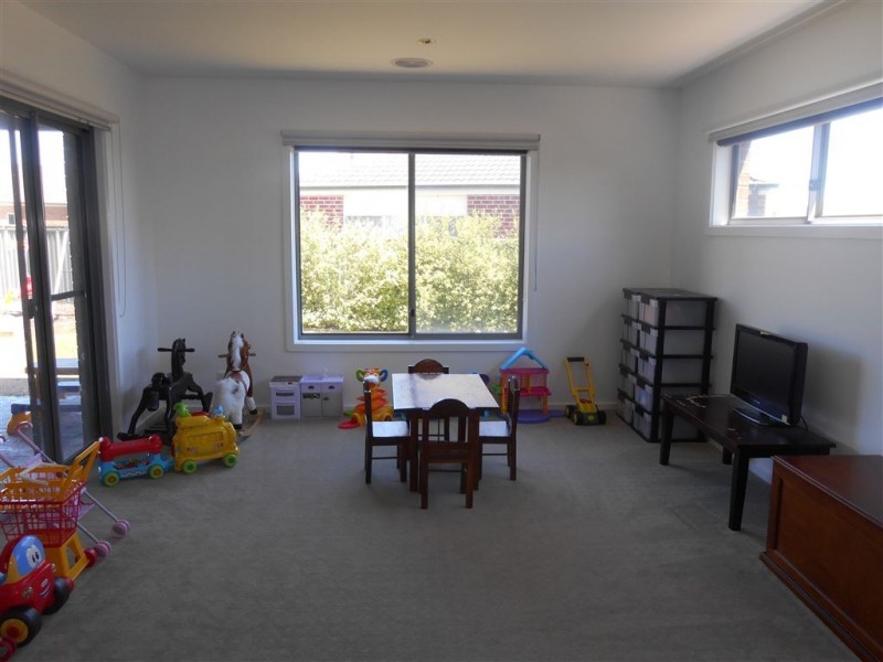 12 Montadale Court, Alfredton VIC 3350