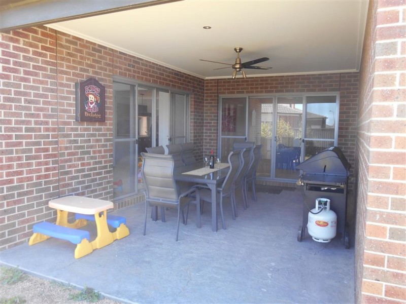 12 Montadale Court, Alfredton VIC 3350