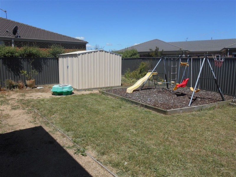 12 Montadale Court, Alfredton VIC 3350