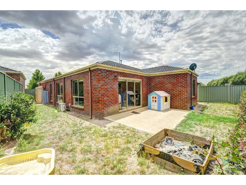 5 Calloway Close, Miners Rest VIC 3352