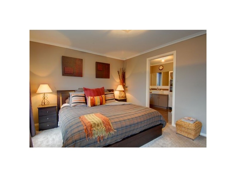 101 Alfredton Drive, Alfredton, Ballarat VIC 3350