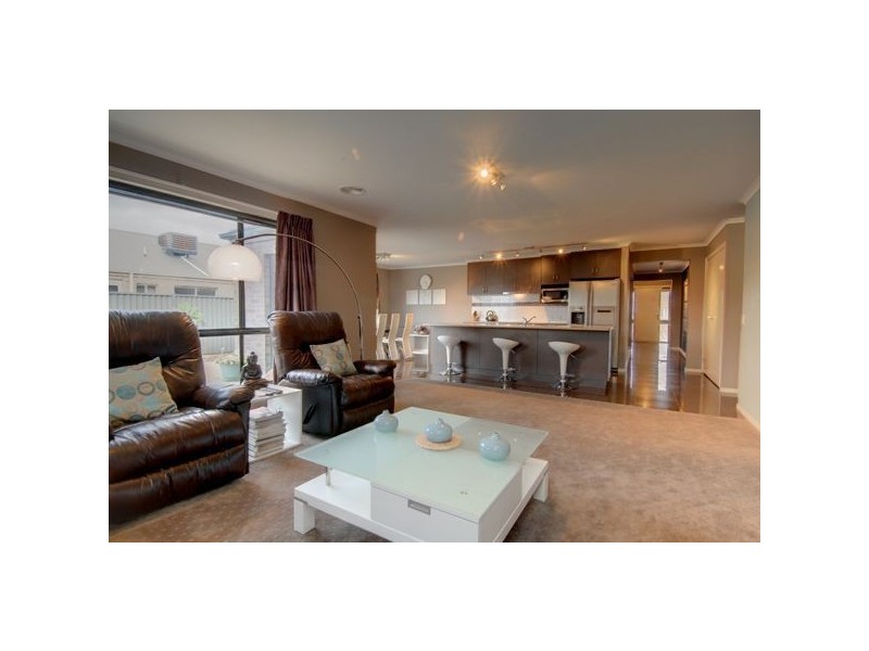 101 Alfredton Drive, Alfredton, Ballarat VIC 3350