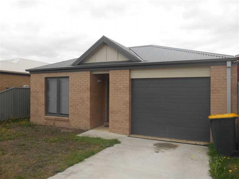 28 Yarra Park Drive, Sebastopol VIC 3356