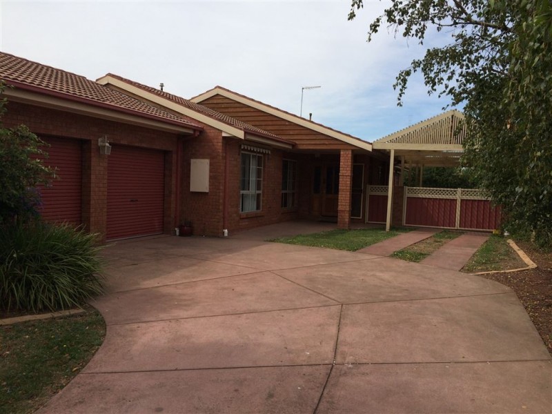 14 Shari Drive, Delacombe VIC 3356