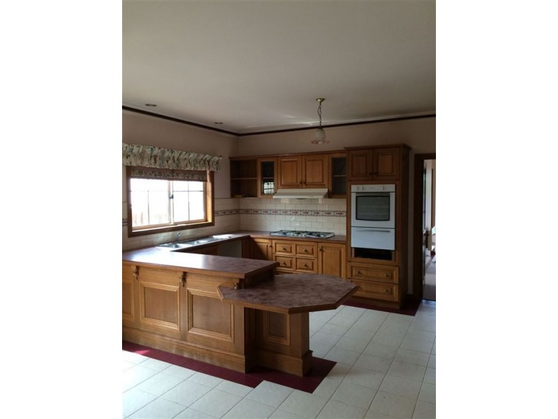 14 Shari Drive, Delacombe VIC 3356