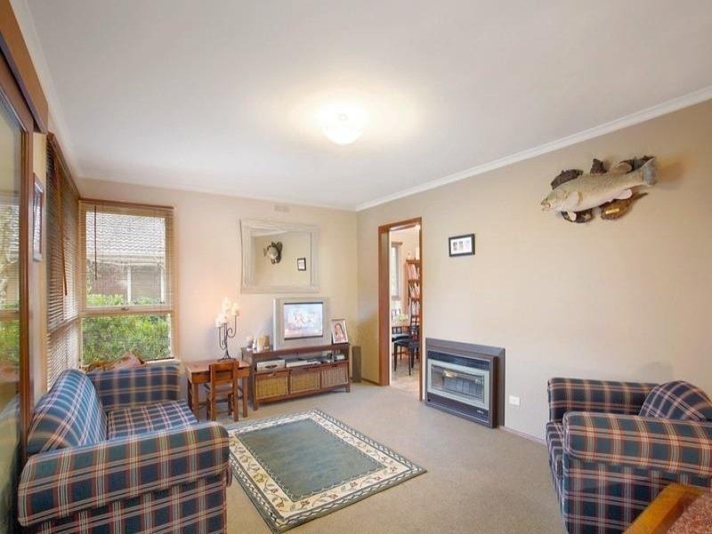 18 Manneville Street, Wendouree VIC 3355