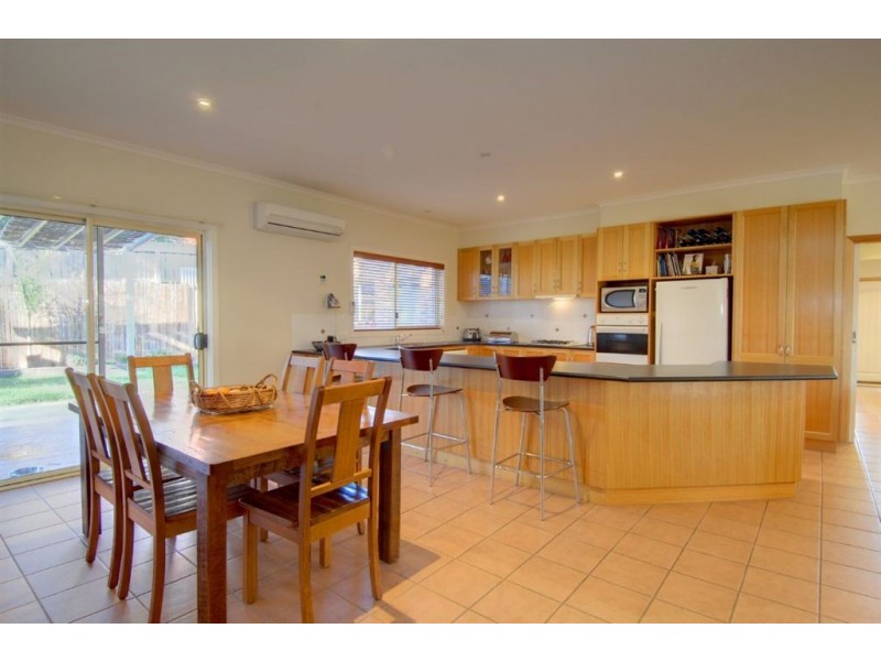 2 Jewel Court, Ballarat VIC 3350