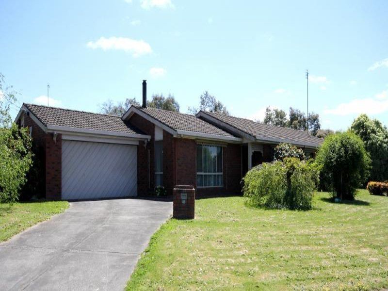 13 Milverton Lane, Canadian VIC 3350