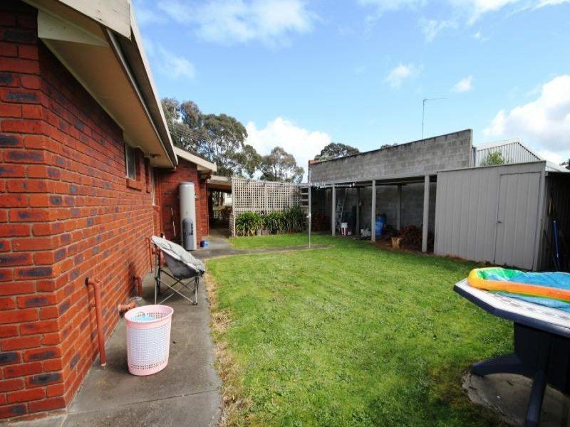 13 Milverton Lane, Canadian VIC 3350