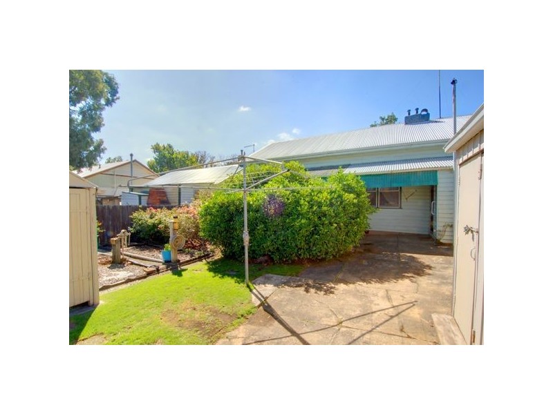 210 Gladstone Street, Ballarat VIC 3350