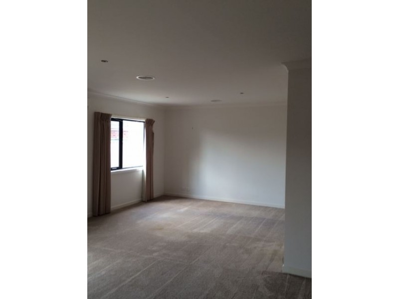 14 Brighton Court, Wendouree VIC 3355