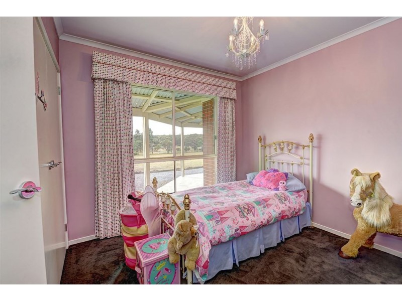 496 Wilsons Road, Haddon VIC 3351