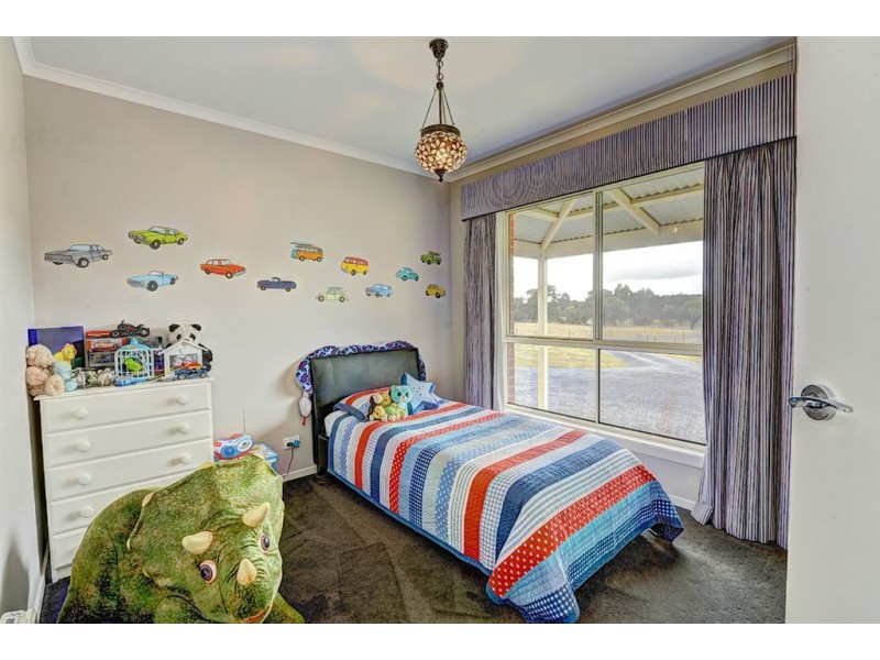 496 Wilsons Road, Haddon VIC 3351