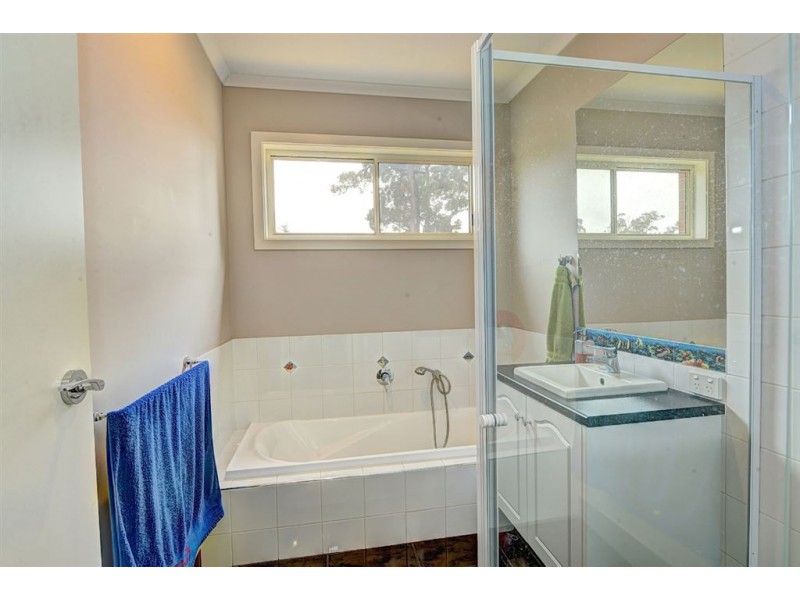 496 Wilsons Road, Haddon VIC 3351