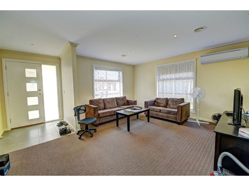 99 McNulty Drive, Wendouree VIC 3355