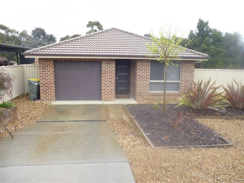 8 Cecile Court, Ballarat East VIC 3350