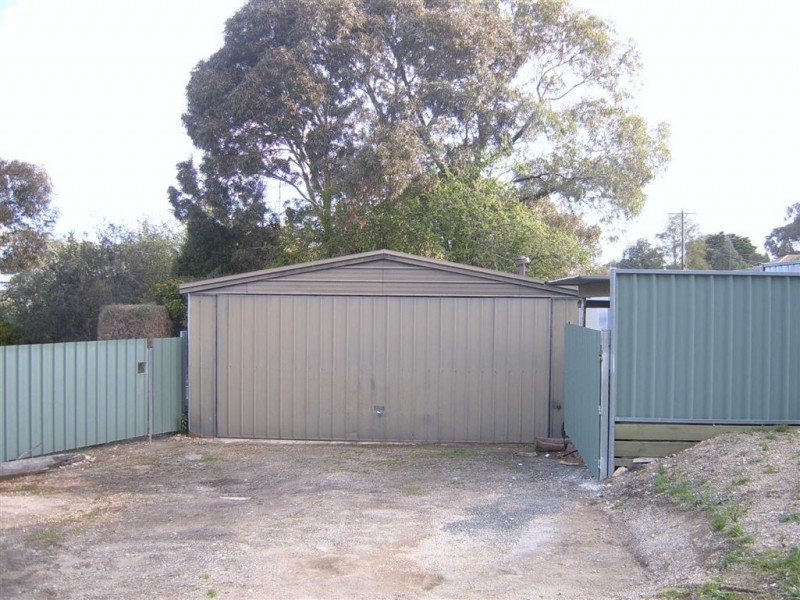 42 Sussex Street, Linton VIC 3360