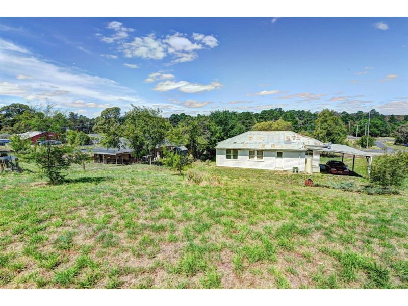 30 Sussex Street, Linton VIC 3360