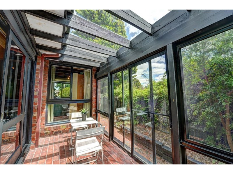 21 Regency Drive, Mount Clear VIC 3350