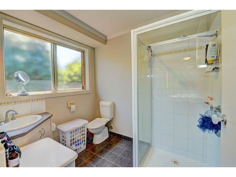 5 Ellsworth Close, Sebastopol VIC 3356