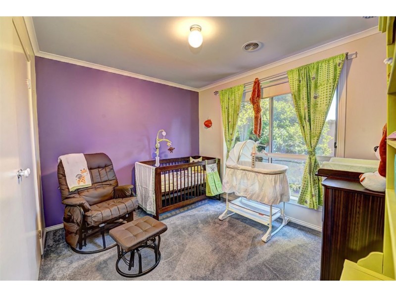 5 Ellsworth Close, Sebastopol VIC 3356