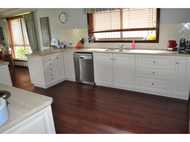 6 Rumler Court, Ballarat North VIC 3350