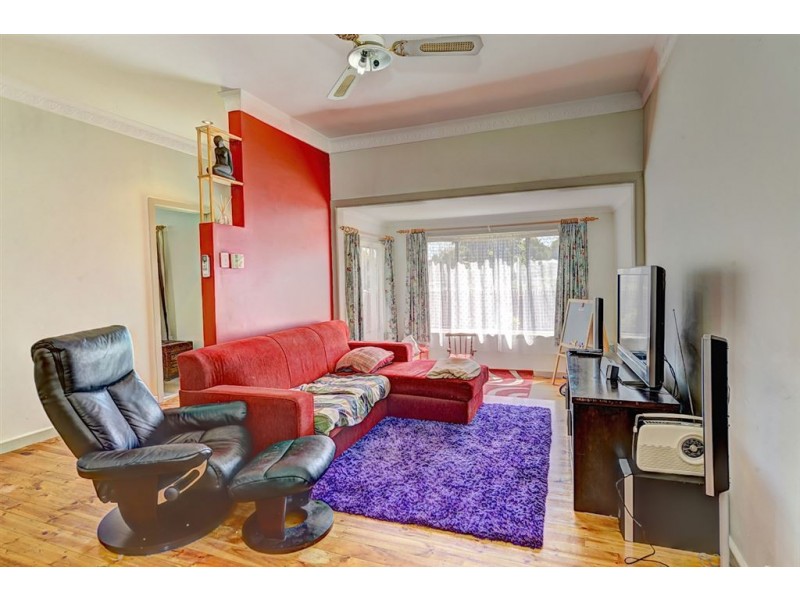 20 Crompton Street, Soldiers Hill VIC 3350