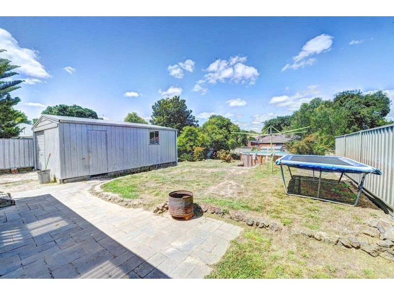 20 Crompton Street, Soldiers Hill VIC 3350