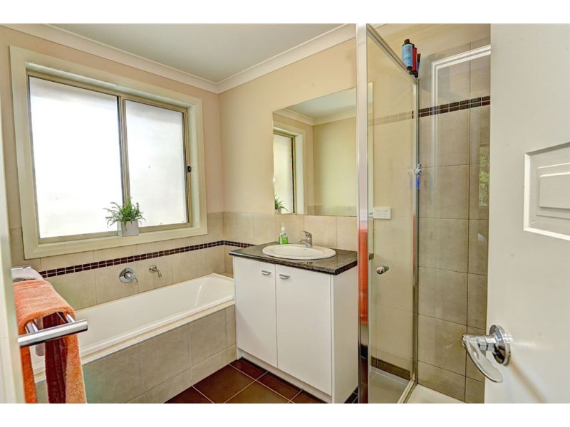 32 Oakbank Drive, Mount Helen VIC 3350