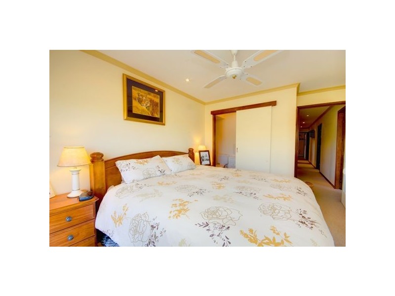 6 Langham Road, Wendouree VIC 3355