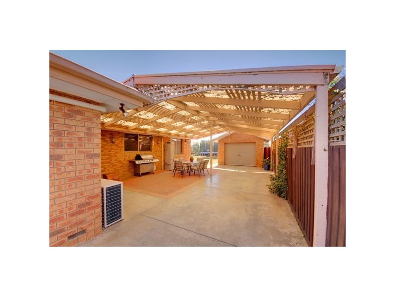 6 Langham Road, Wendouree VIC 3355