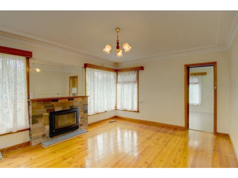 6 Pauls Crescent, Wendouree VIC 3355