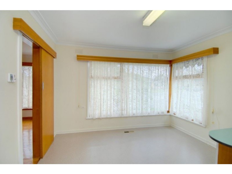 6 Pauls Crescent, Wendouree VIC 3355